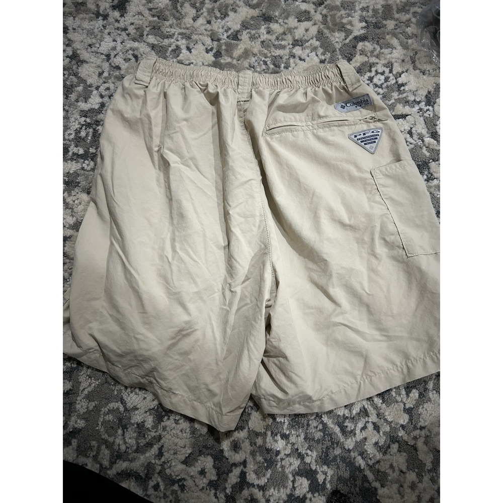 Columbia Men's‎ PFG Omni Shade Tan Swim Trunks Size Small (cut out lining)